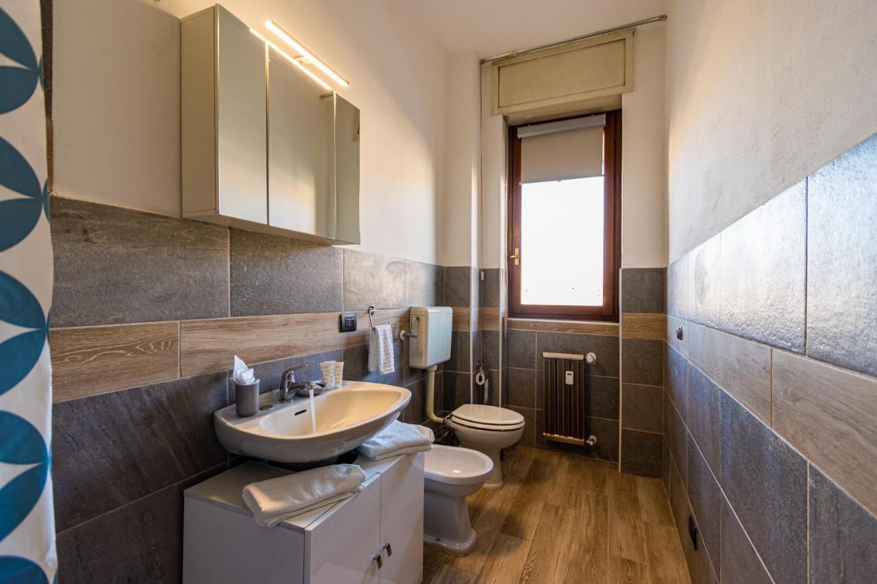 Blue Wave Apartment Arona - Lago Maggiore Luaran gambar